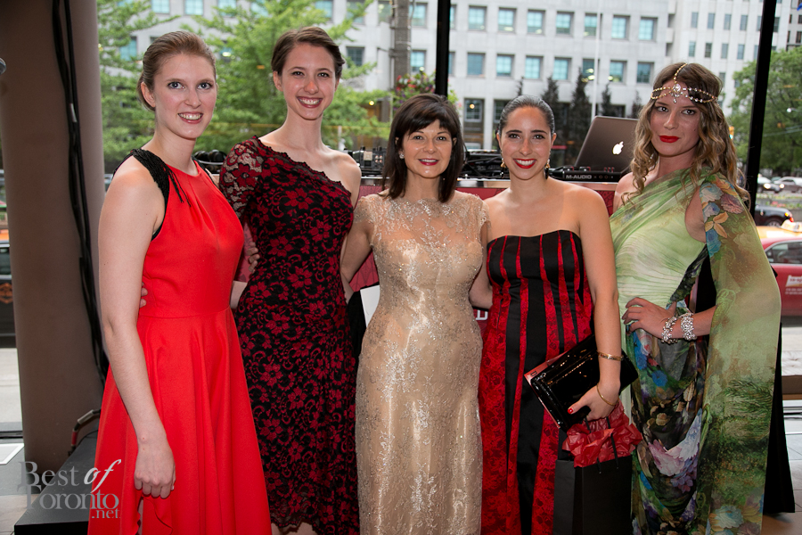 FASHION Magazine Editor-in-Chief Bernadette Morra (centre) with (left to right) FASHION’s Best Dressed Winner Shoshanah Kuper with runners up Aleksandra Holowinia, Dayna Boal and Jennifer Dawson 