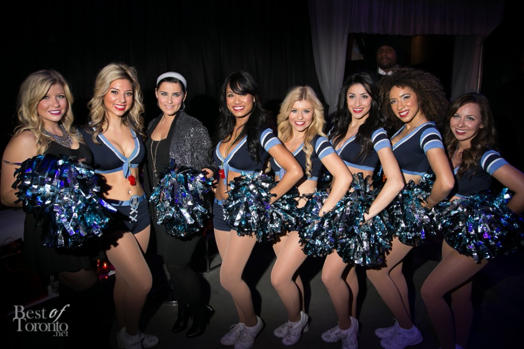 Nelly Furtado with Jessica Tyler on the left (Degrassi) and the Argos Cheerleaders