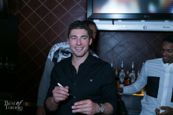 Joffrey Lupul signing autographs at the bar