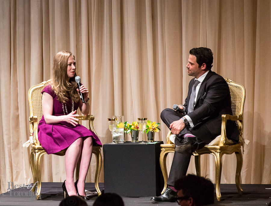Chelsea Clinton, Leerom Segal